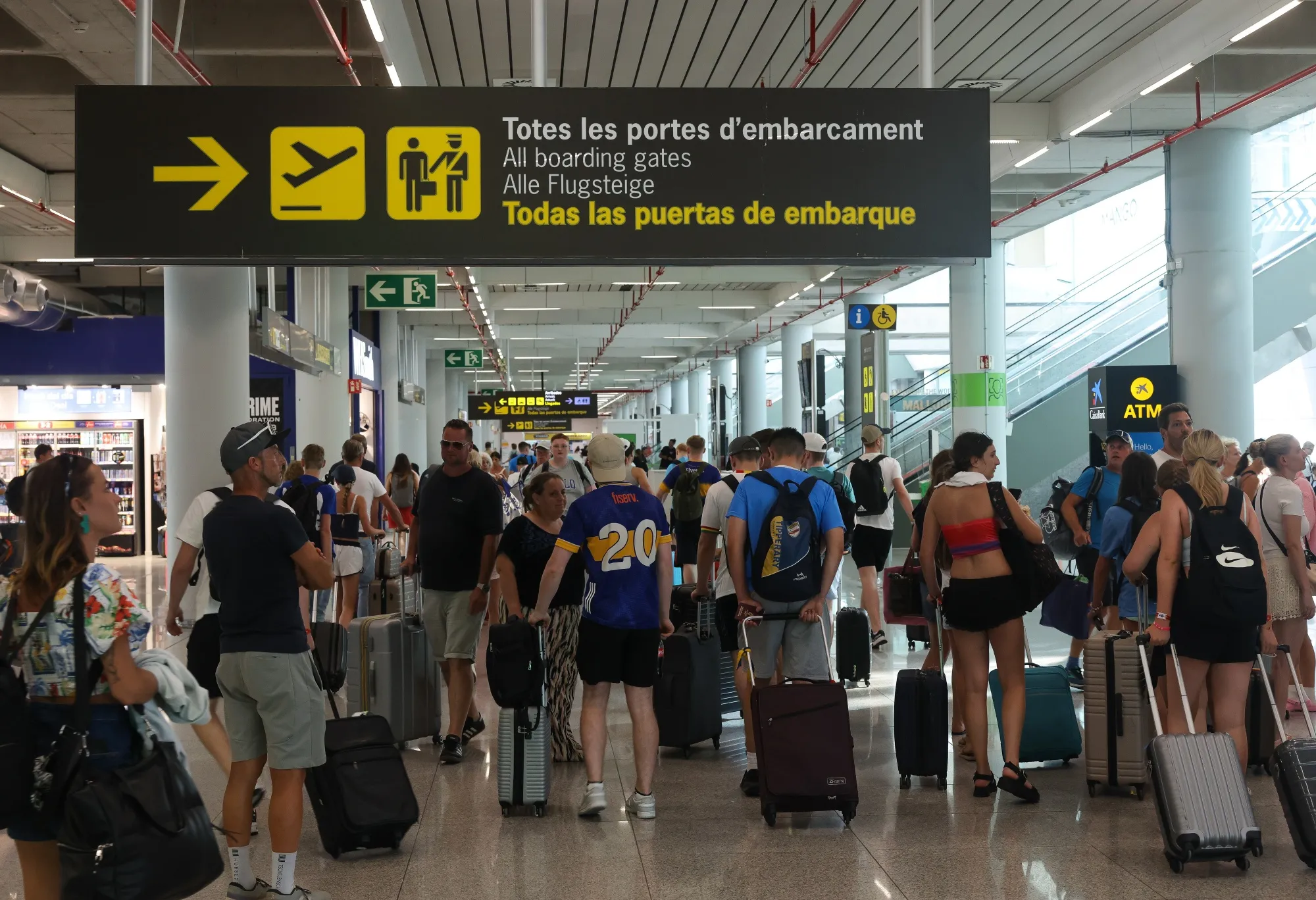 Enhancing Border Security: The Impact of the New EES System on Travelers in the EU